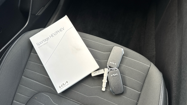 Kia Sportage 1.6T GDi PHEV 3 5dr Auto AWD Estate